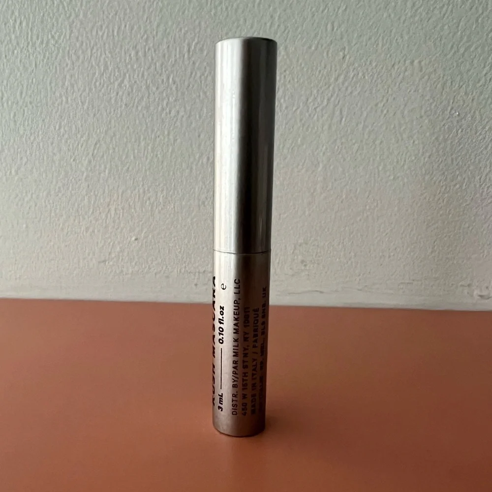 ⭐️⭐️ 5/ $25 ⭐️⭐️ Mini Milk Kush Mascara 3 ml